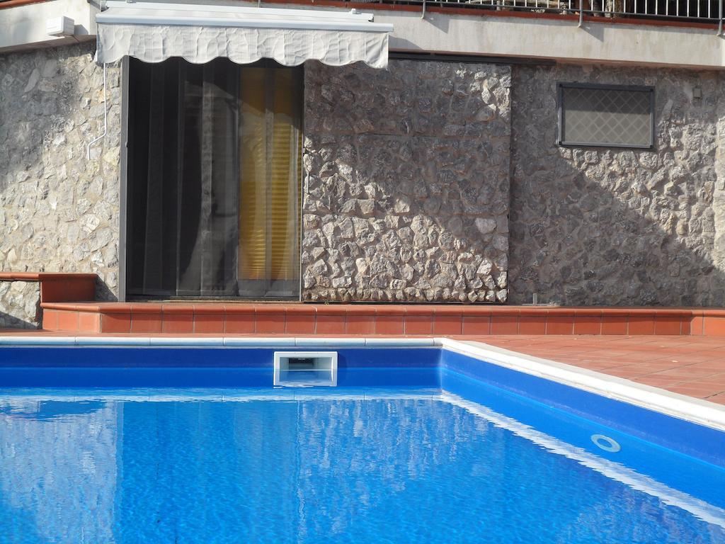 Apartamento Lady Food Location Cava deʼ Tirreni Exterior foto